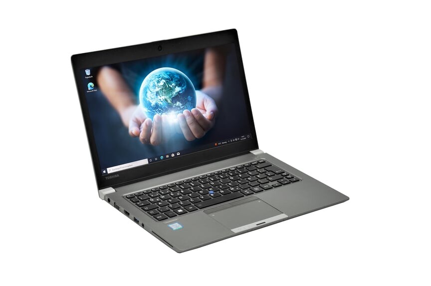 لپ تاپ استوک توشیبا Toshiba Portege A30-c | i5 6200U | Ram 8GB DDR4 | 256GB SSD